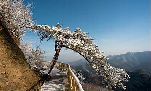 丹东凤凰山_丹东凤凰山旅游景区介绍