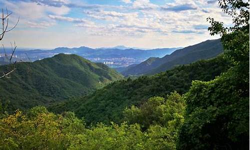 北京西山森林公园无名英雄纪念广场_北京西山国家森林公园无名英